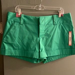 Alice & Olivia Green Size 12 Shorts